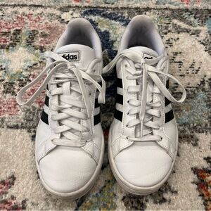 Women’s Adidas White Sneakers with Black Stripes Size 6.5
